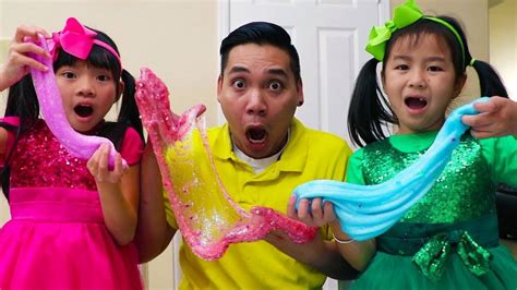 emma e jenna|Jannie & Emma Making Satisfying Slime w/ Funny Colored